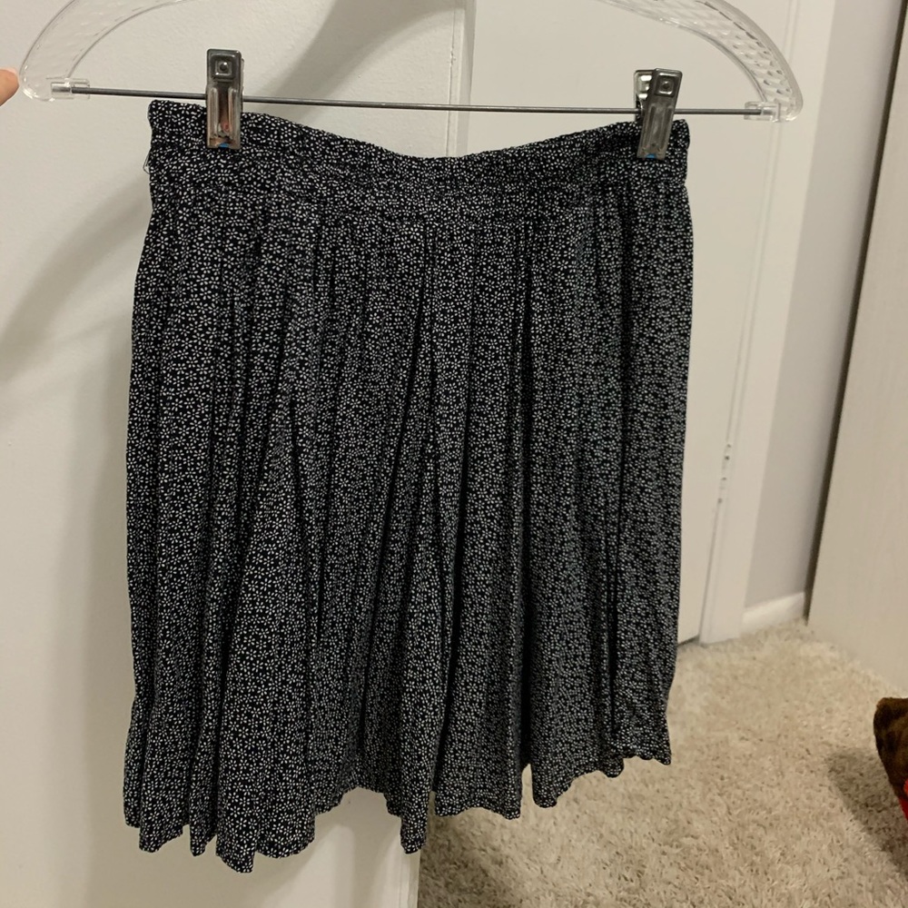 Brandy Melville skirt